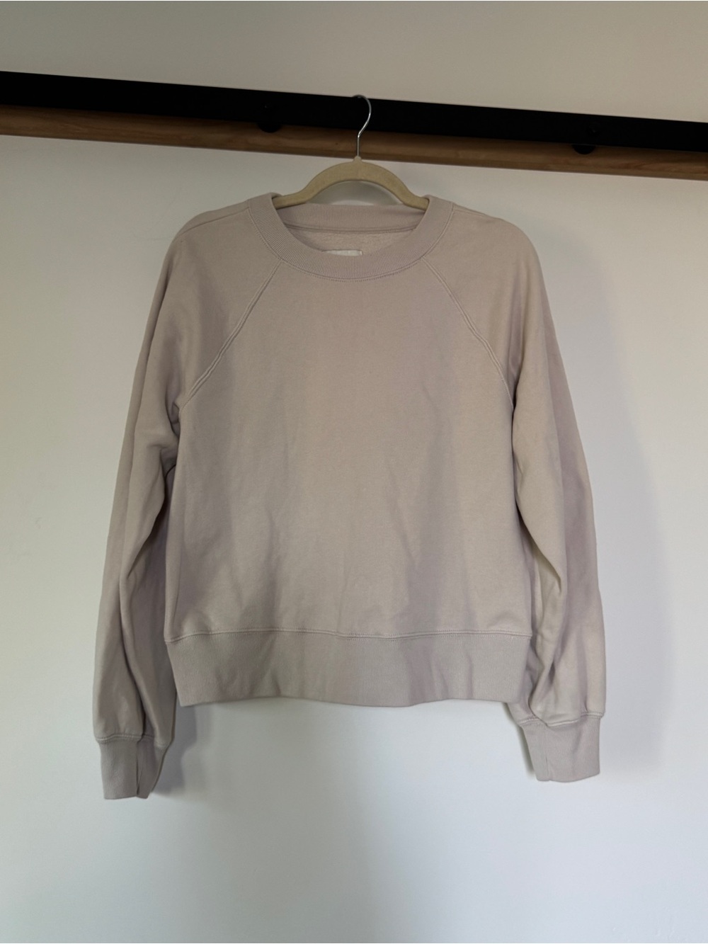 Abercrombie & Fitch Men's Crewneck Sweatshirt - Light Beige